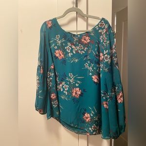 Women’ Plus Boutique Long Sleeve Blouse